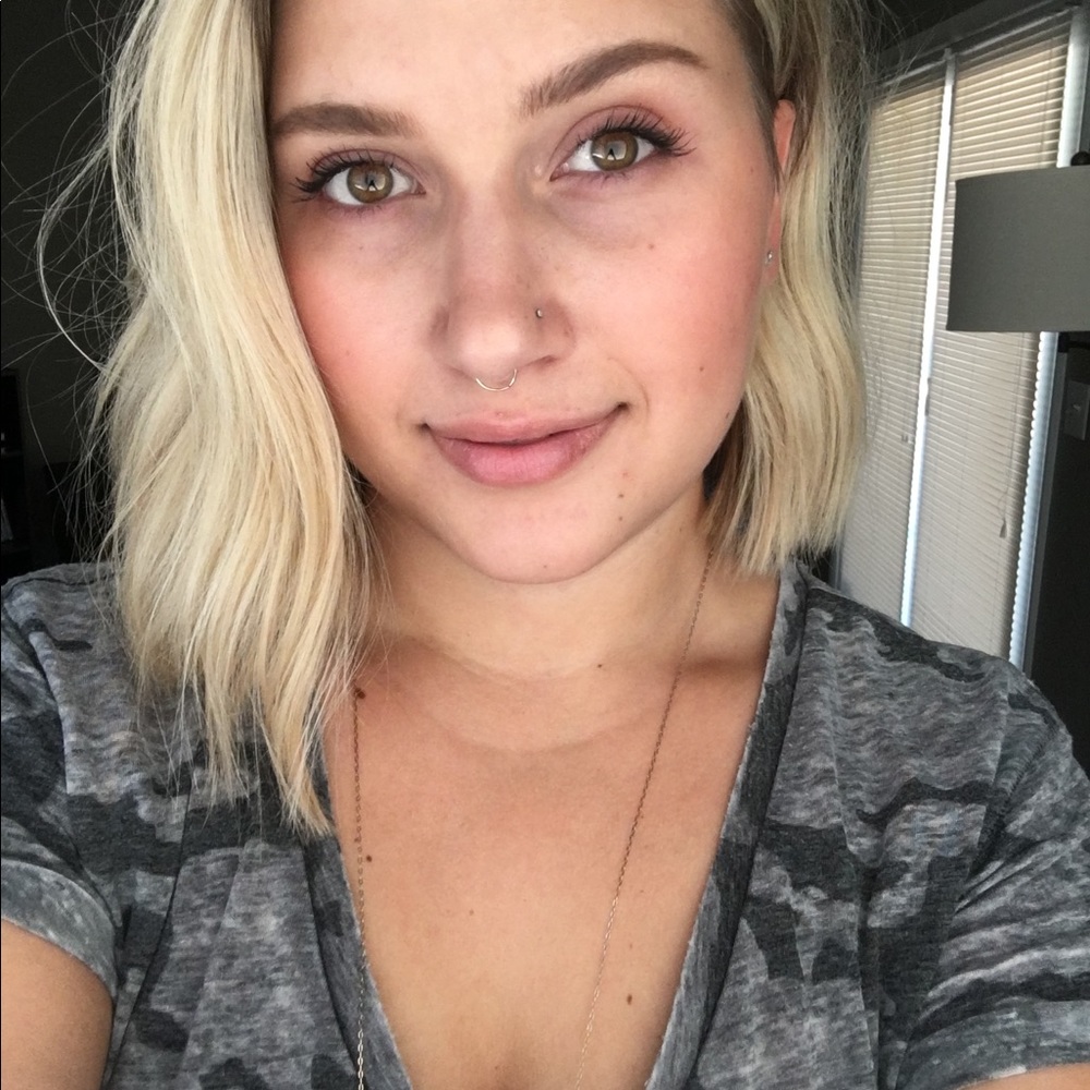 Meet your Posher, Allie